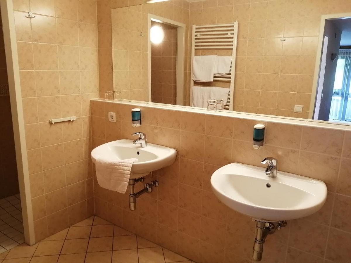 Haus Anni Hotel Bad Kleinkirchheim Kültér fotó